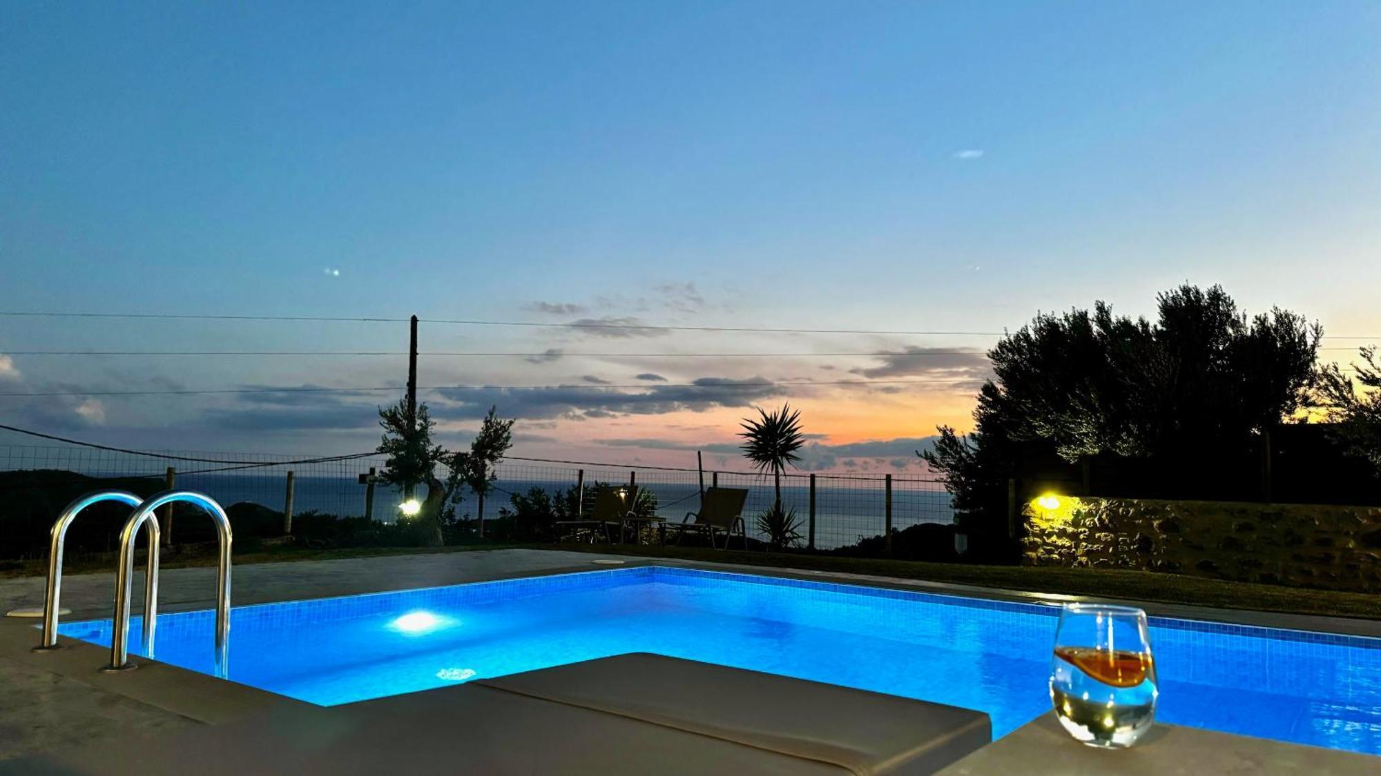 Villa Michael Triopetra Private Villa, Private Swimming Pool, Garden, Panoramic Sunset Bagian luar foto